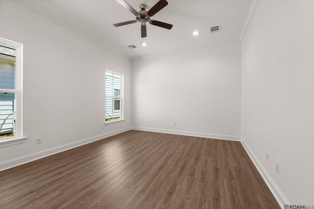 1216 Applewood Dr, Zachary, LA 70791