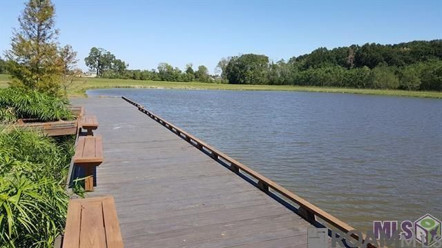 1216 Applewood Dr, Zachary, LA 70791