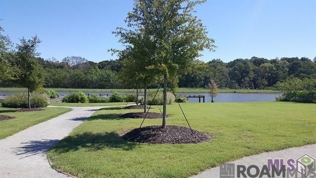 1216 Applewood Dr, Zachary, LA 70791