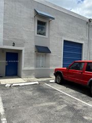 10780 NW 138th St C-5, Hialeah Gardens, FL 33018