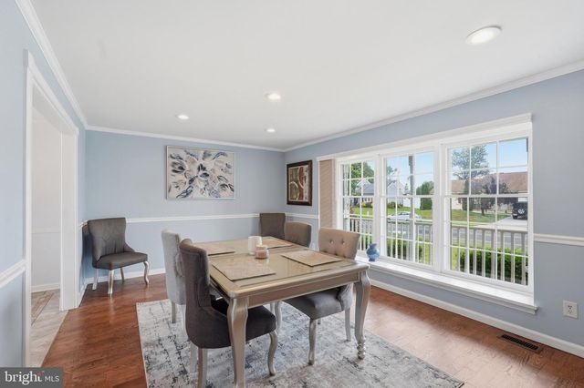 315 TENBY CHASE DR, Delran, NJ 08075