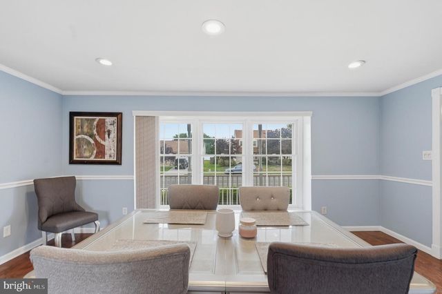 315 TENBY CHASE DR, Delran, NJ 08075