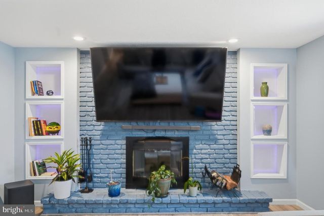 315 TENBY CHASE DR, Delran, NJ 08075