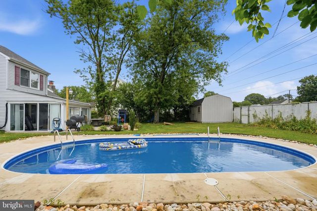 315 TENBY CHASE DR, Delran, NJ 08075