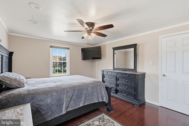 315 TENBY CHASE DR, Delran, NJ 08075