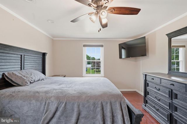 315 TENBY CHASE DR, Delran, NJ 08075