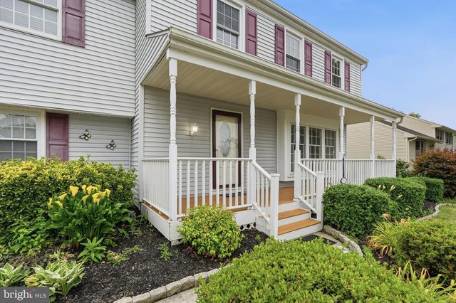 315 TENBY CHASE DR, Delran, NJ 08075