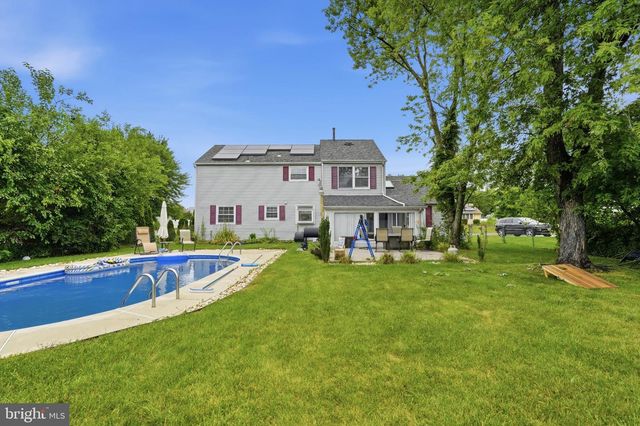 315 TENBY CHASE DR, Delran, NJ 08075