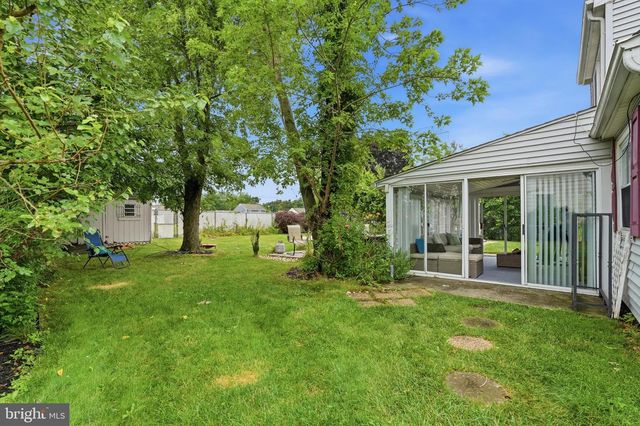 315 TENBY CHASE DR, Delran, NJ 08075