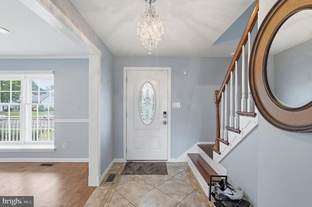 315 TENBY CHASE DR, Delran, NJ 08075