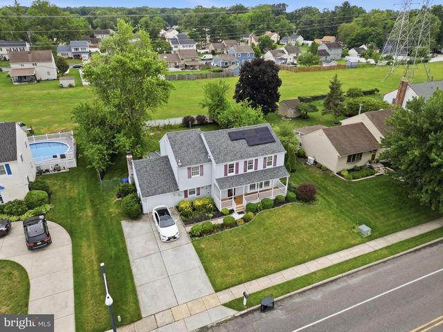 315 TENBY CHASE DR, Delran, NJ 08075