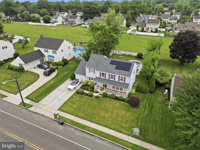315 TENBY CHASE DR, Delran, NJ 08075