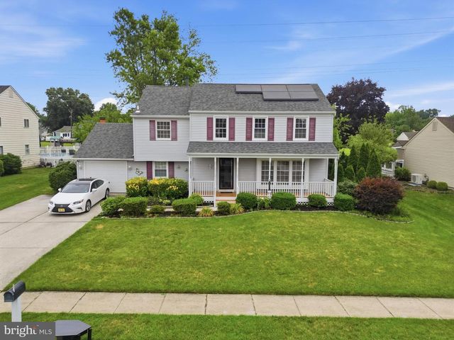 315 TENBY CHASE DR, Delran, NJ 08075