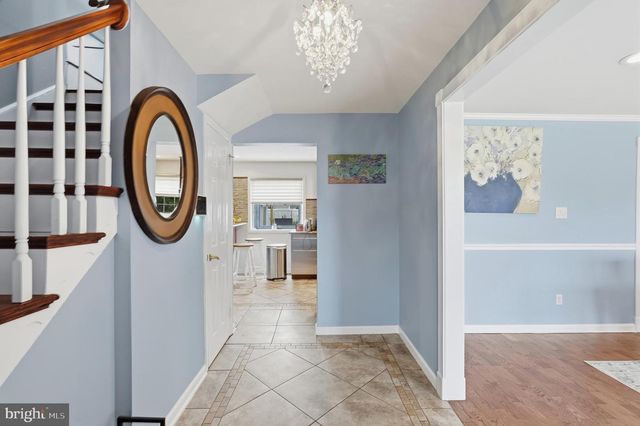 315 TENBY CHASE DR, Delran, NJ 08075