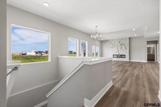 5705 N 197 Avenue, Elkhorn, NE 68022