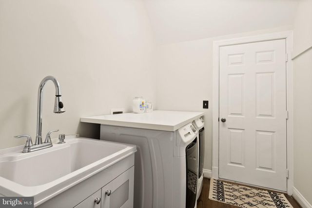 8318 ROXBOROUGH LOOP, Gainesville, VA 20155