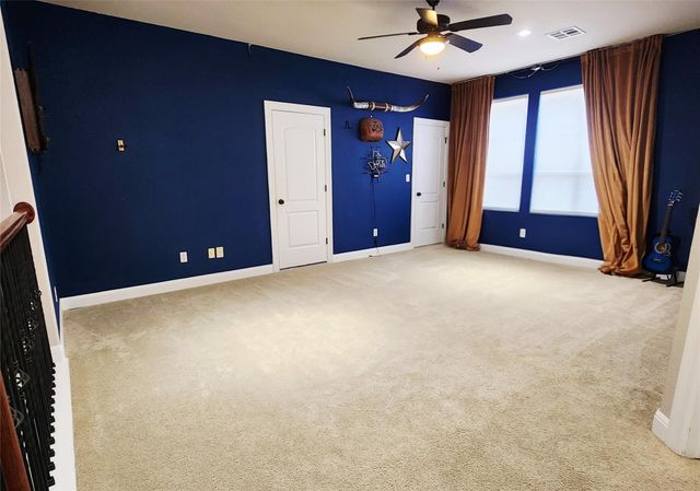 152 Silver Hawk CT, Dripping Springs, TX 78620