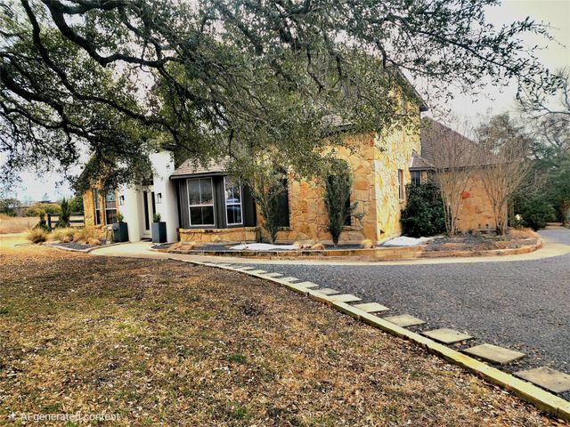 152 Silver Hawk CT, Dripping Springs, TX 78620