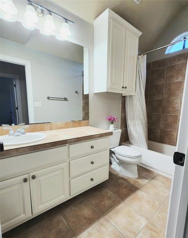 152 Silver Hawk CT, Dripping Springs, TX 78620