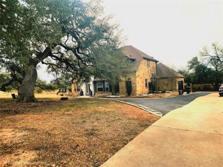 152 Silver Hawk CT, Dripping Springs, TX 78620
