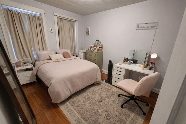 30 Claflin Rd 1, Brookline, MA 02445