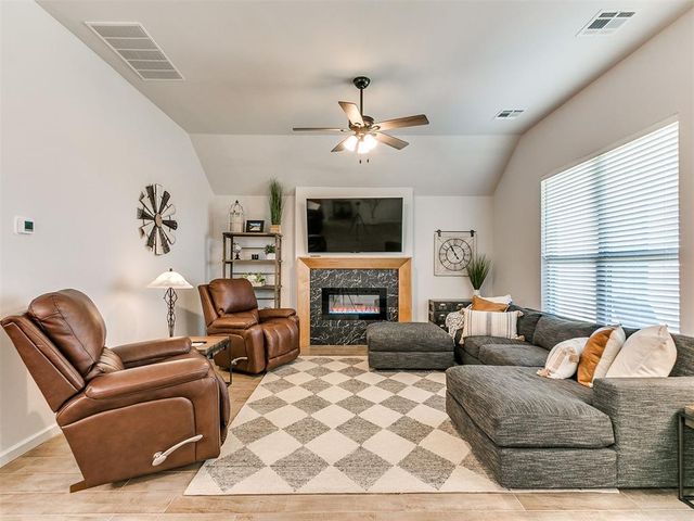 1153 NW 12th Street, Newcastle, OK 73065
