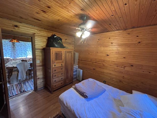 15047 Old West Eminence Road, Eminence, MO 65466