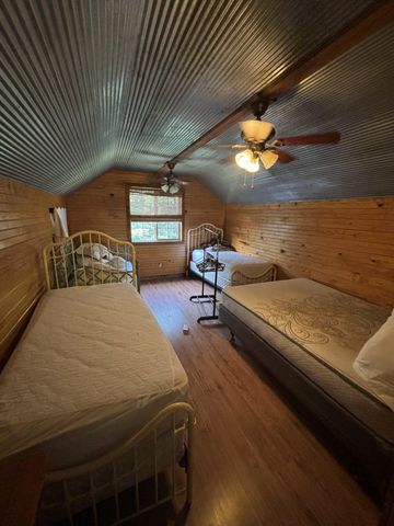 15047 Old West Eminence Road, Eminence, MO 65466