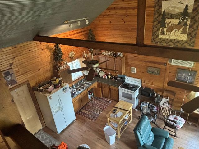 15047 Old West Eminence Road, Eminence, MO 65466