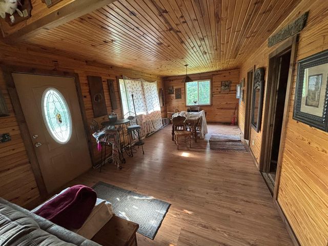 15047 Old West Eminence Road, Eminence, MO 65466