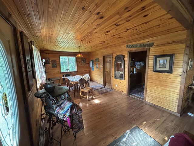 15047 Old West Eminence Road, Eminence, MO 65466