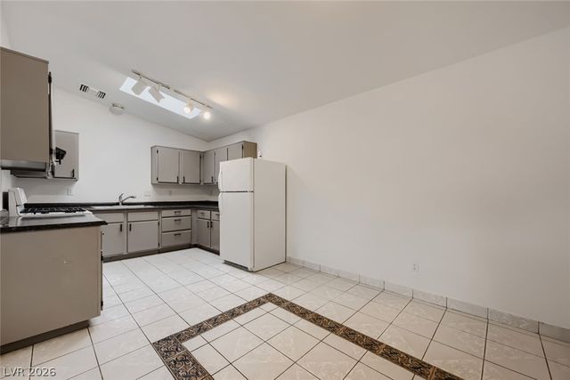 1918 King Hill Street, Las Vegas, NV 89106