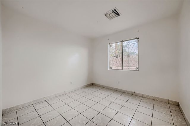 1918 King Hill Street, Las Vegas, NV 89106