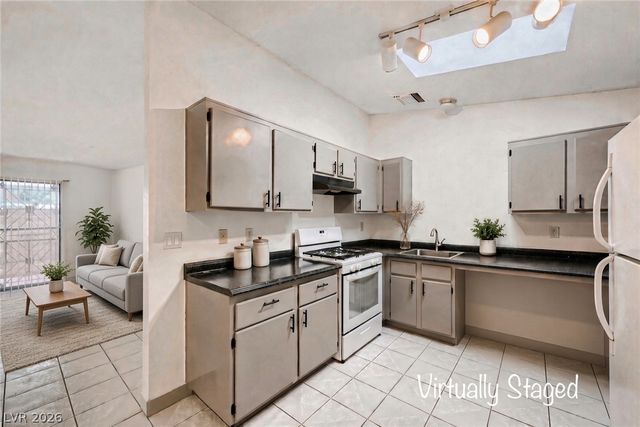 1918 King Hill Street, Las Vegas, NV 89106