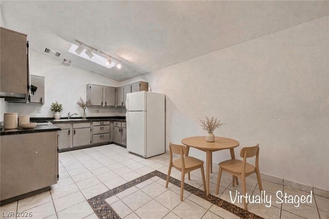 1918 King Hill Street, Las Vegas, NV 89106