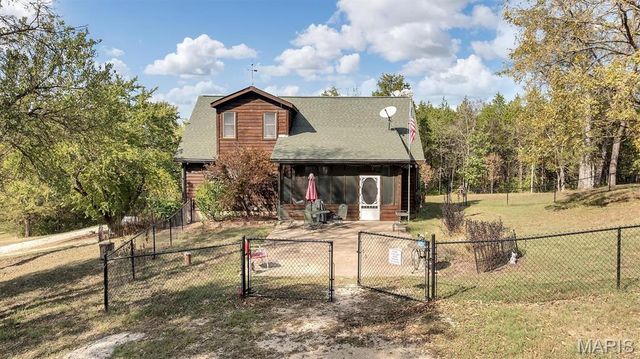 130 Rolling Hills Drive, Washington, MO 63090