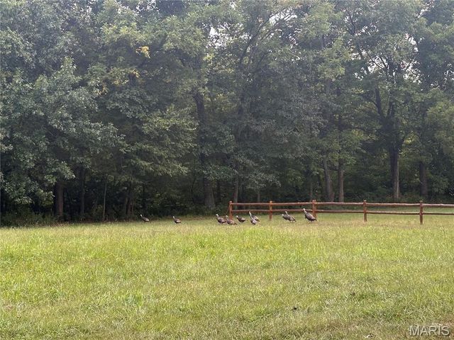 130 Rolling Hills Drive, Washington, MO 63090