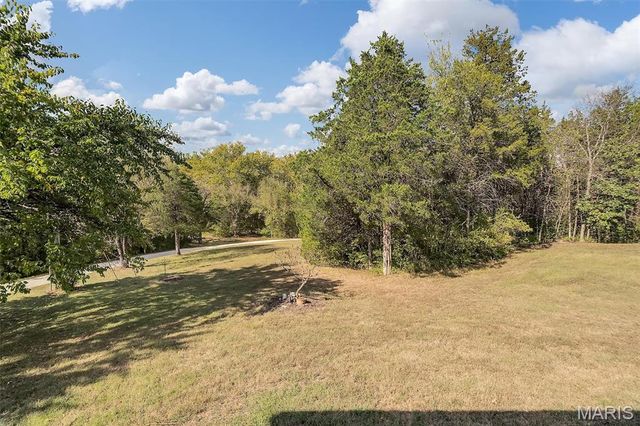 130 Rolling Hills Drive, Washington, MO 63090