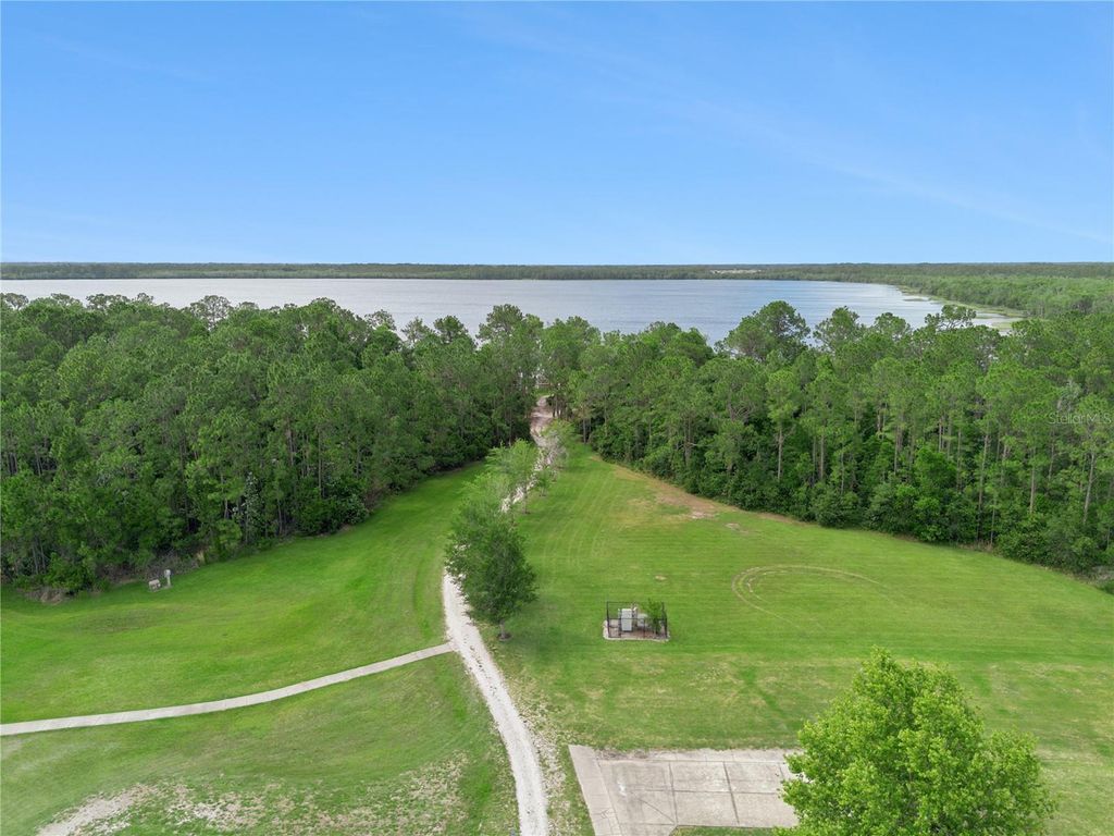 Image 40 of property listing at 3406 FEATHERGRASS COURT, Harmony, FL 34773