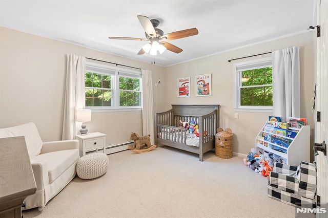 33 Chris Terrace, Ringwood, NJ 07456