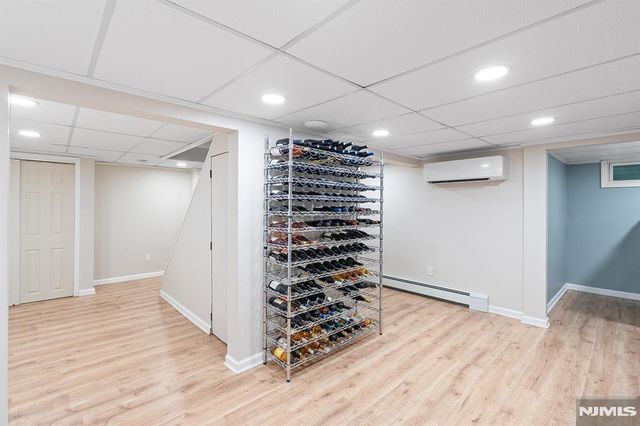 33 Chris Terrace, Ringwood, NJ 07456