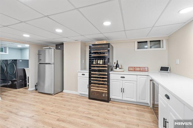 33 Chris Terrace, Ringwood, NJ 07456