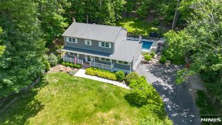 33 Chris Terrace, Ringwood, NJ 07456