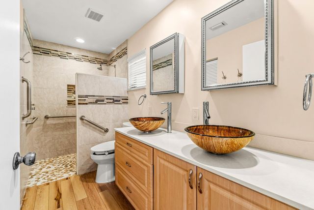 6041 Kings Gate Circle, Delray Beach, FL 33484