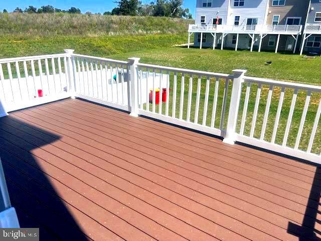 98 EXTROVERT DR, Charles Town, WV 25414