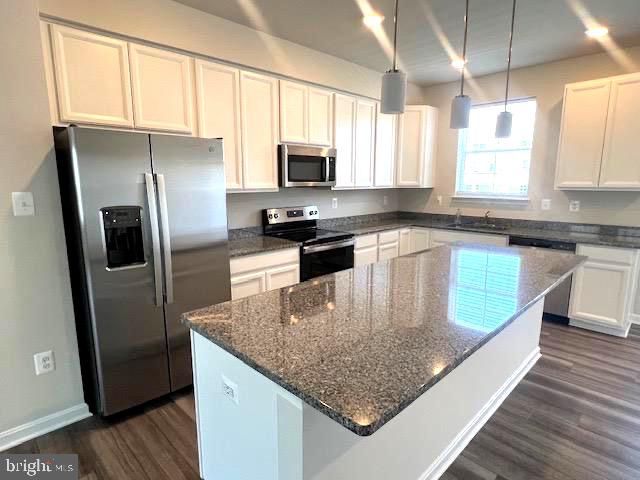 98 EXTROVERT DR, Charles Town, WV 25414