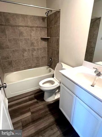 98 EXTROVERT DR, Charles Town, WV 25414