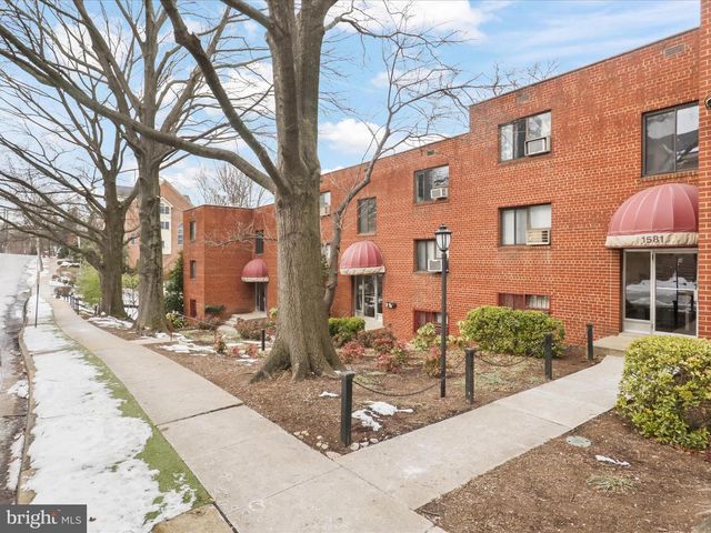 1581 N COLONIAL TER #201-X, Arlington, VA 22209