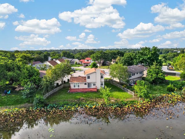 1964 Crescent Lane, Hoffman Estates, IL 60169