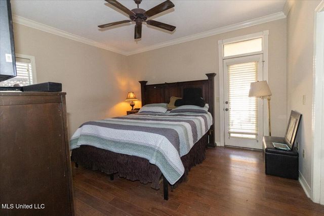 313 Pelahatchie Shore Drive, Brandon, MS 39047